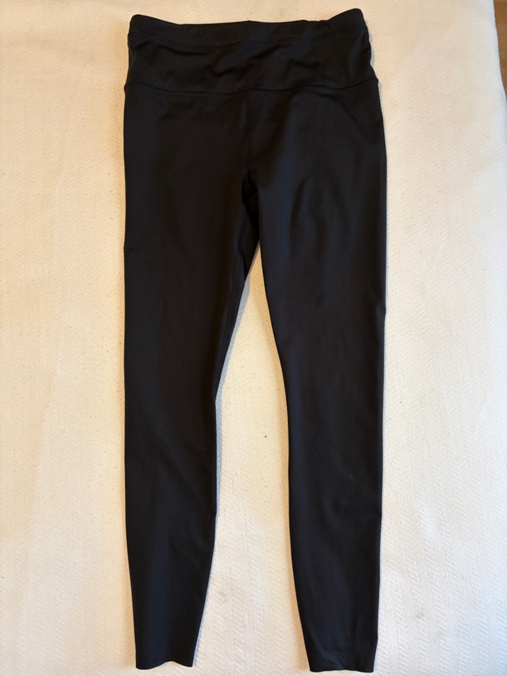 Athleta Black Accelerate 7/8 Tight Leggings